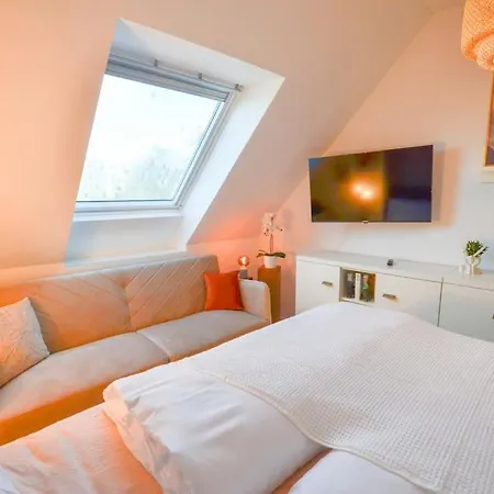 Casarina - Stylisches Penthouse Im Zentrum Apartmán *