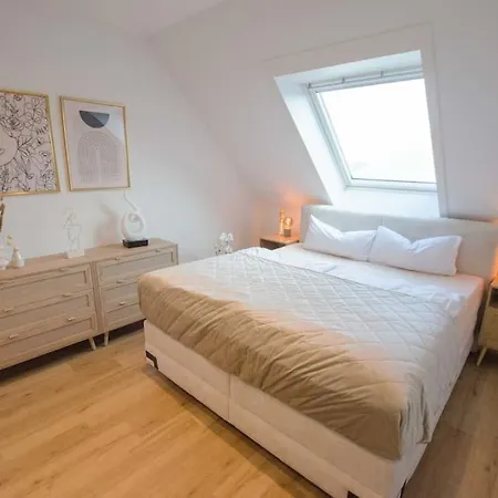 Casarina - Stylisches Penthouse Im Zentrum Apartmán
