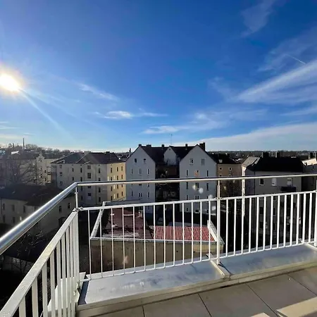 Casarina - Stylisches Penthouse Im Zentrum Augusta